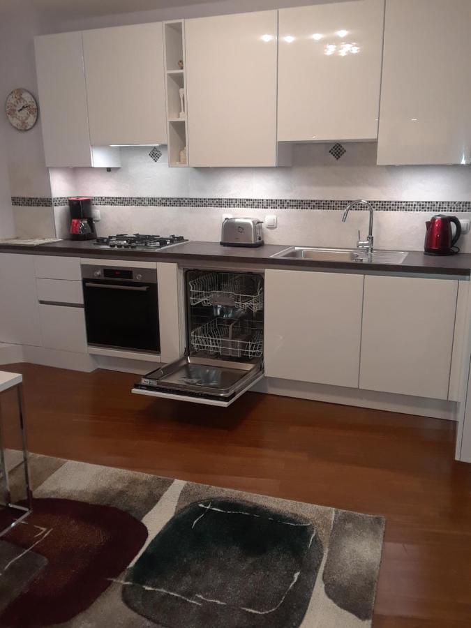 New Kosljun Apartment Short Walk To Beach Kültér fotó