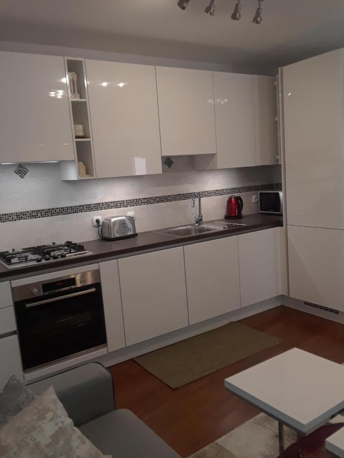 New Kosljun Apartment Short Walk To Beach Kültér fotó